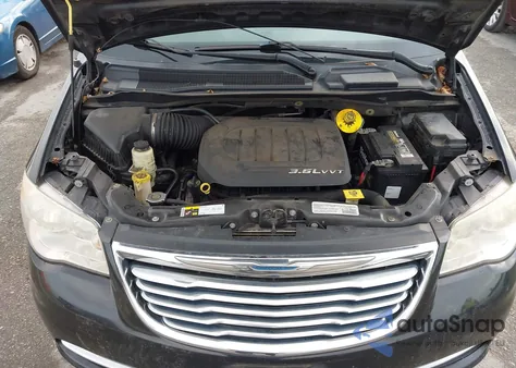 2014 Chrysler Town & Country Touring from USA, damaged, VIN 2C4RC1BG5ER195637